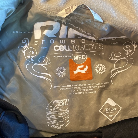 Used purple ski jacket - Picture 4 of 6